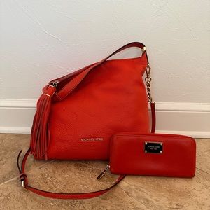 Michael Kors large leather purse & matching wallet